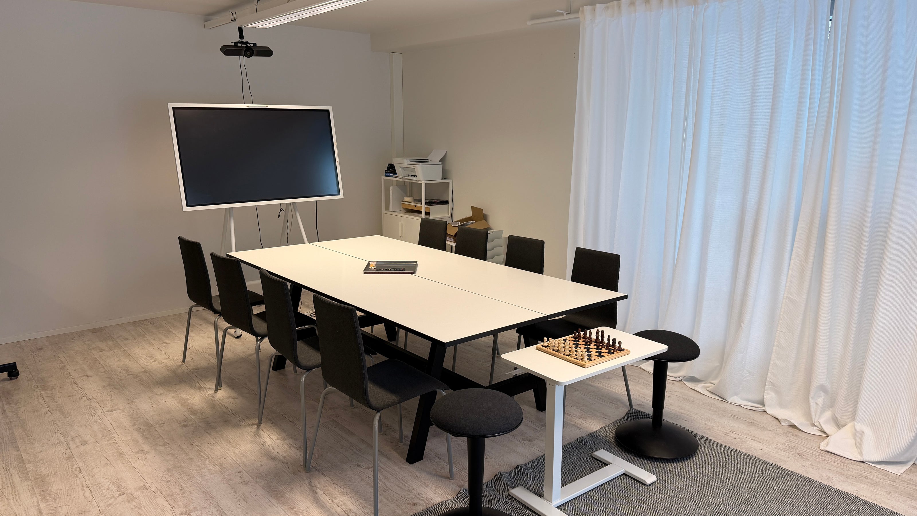 Six-Seven iltakokous klo 17 - 20